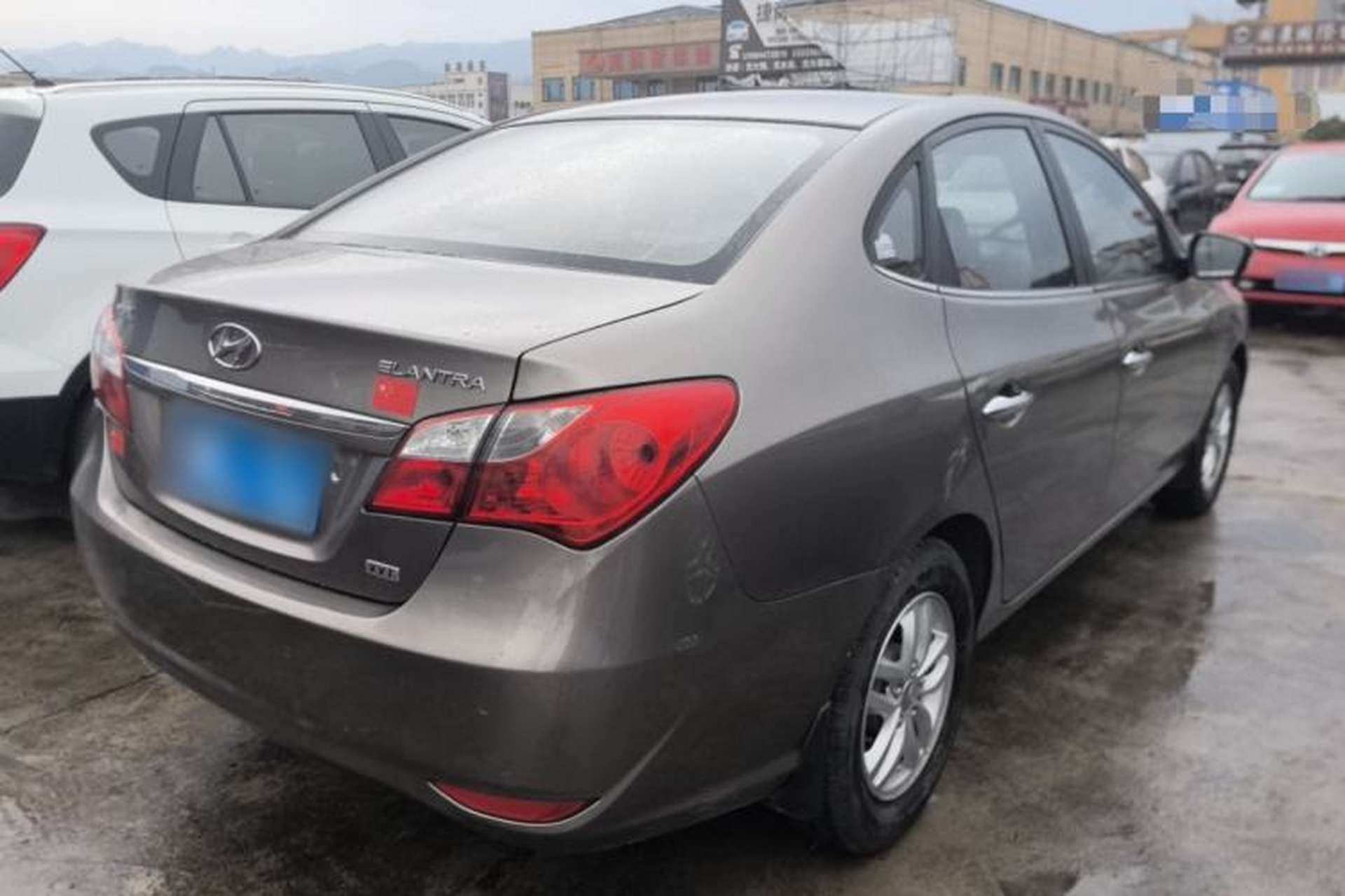 Used Hyundai Celesta 2011 1.6L Manual Luxury Model Rear Right 45 Deg