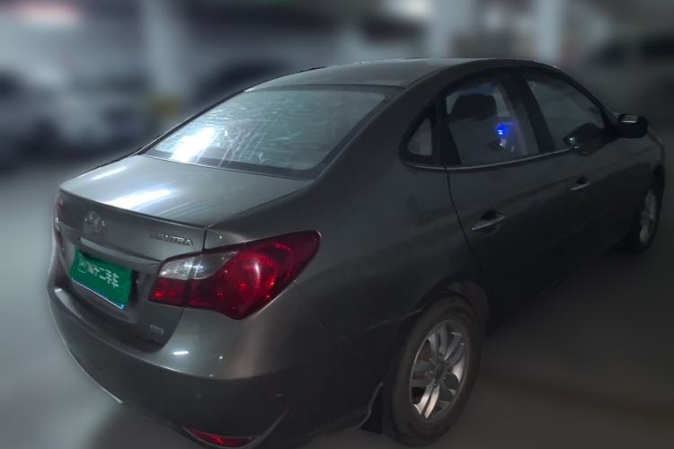 Used Hyundai Celesta 2011 1.6L Manual Luxury Model Rear Right 45 Deg