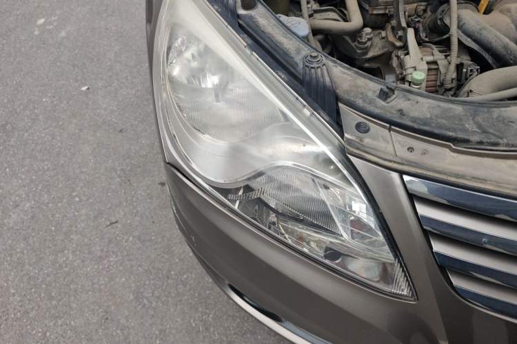 Used Hyundai Celesta 2011 1.6L Manual Luxury Model Right Front Headlight