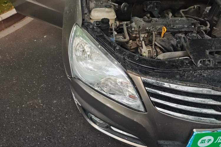 Used Hyundai Celesta 2011 1.6L Automatic Luxury Version Right Front Headlight
