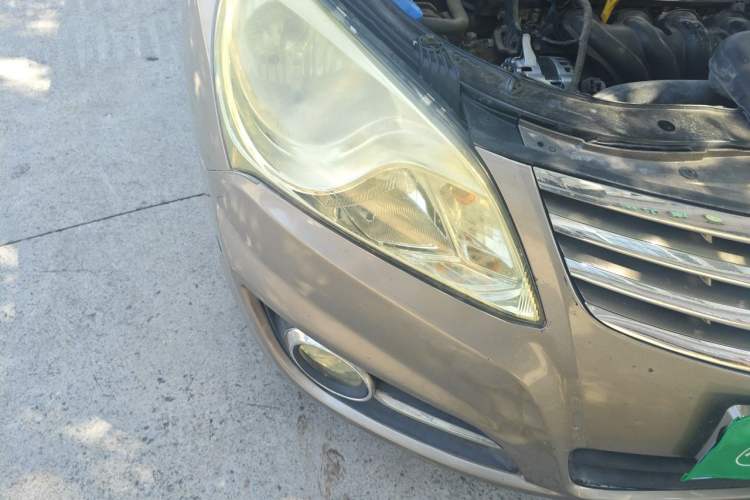 Used Hyundai Celesta 2011 1.6L Manual Comfort Edition Right Front Headlight