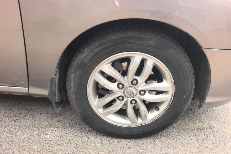 Used Hyundai Celesta 2011 1.6L Manual Comfort Edition Right Front Wheel Hub