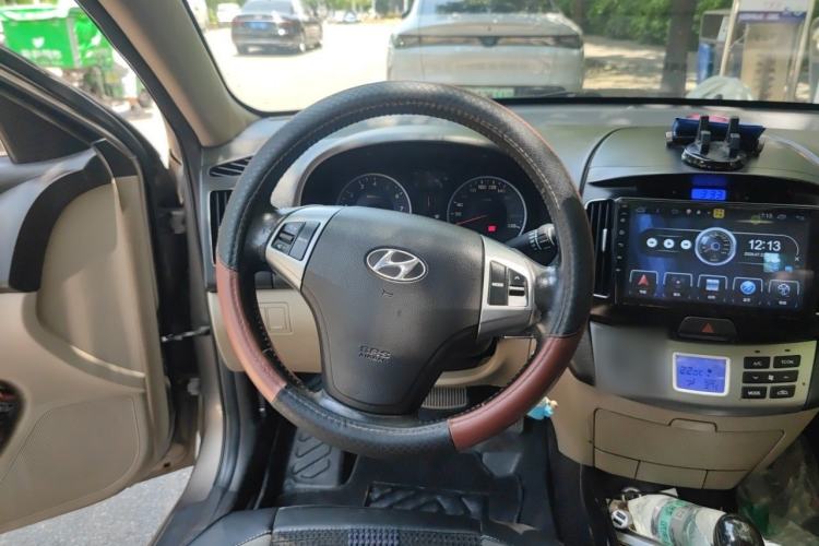 Used Hyundai Celesta 2011 1.6L Automatic Luxury Version Steering Wheel