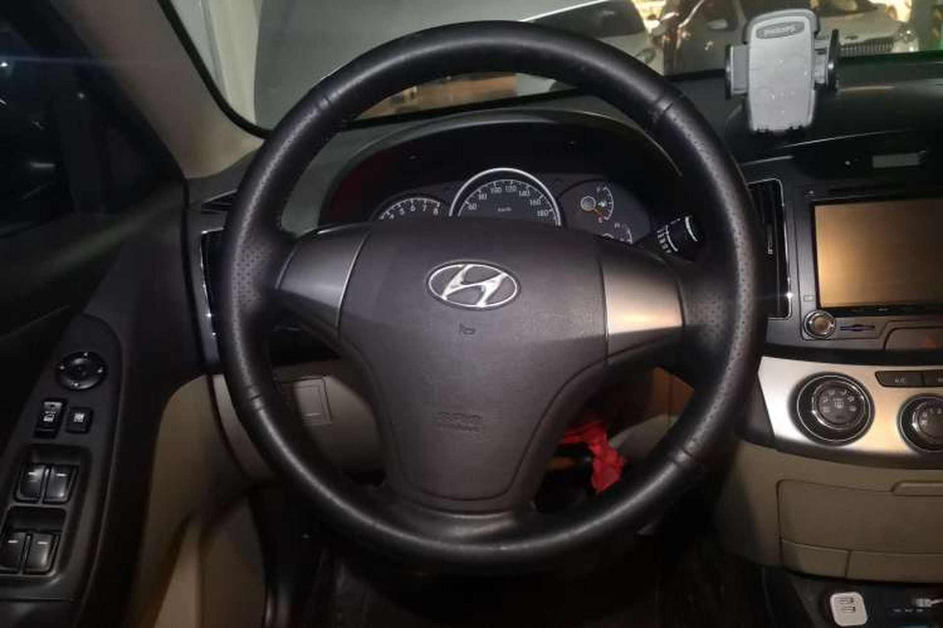 Used Hyundai Celesta 2011 1.6L Automatic Comfort Edition Steering Wheel
