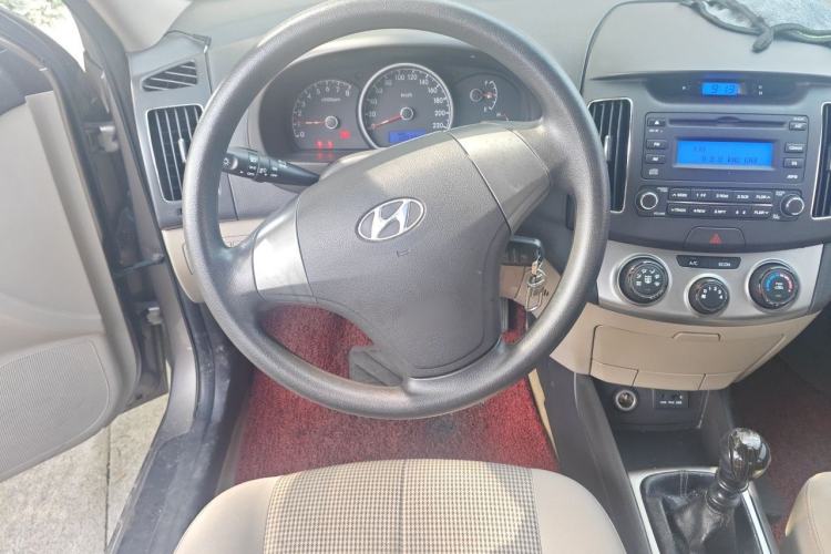 Used Hyundai Celesta 2011 1.6L Manual Comfort Edition Steering Wheel