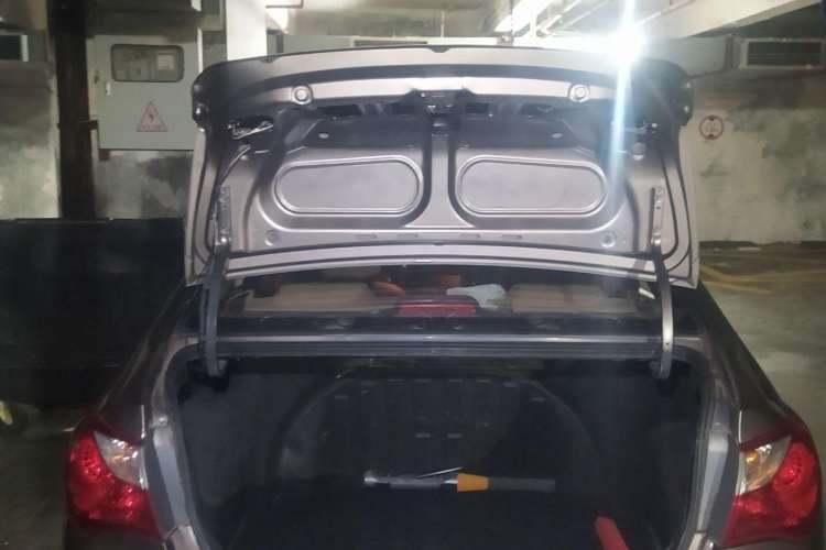 Used Hyundai Celesta 2011 1.6L Automatic Comfort Edition Trunk