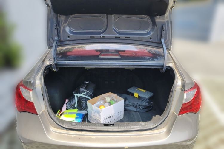 Used Hyundai Celesta 2011 1.6L Manual Comfort Edition Trunk