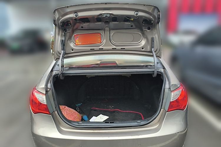 Used Hyundai Celesta 2011 1.6L Automatic Comfort Edition Trunk