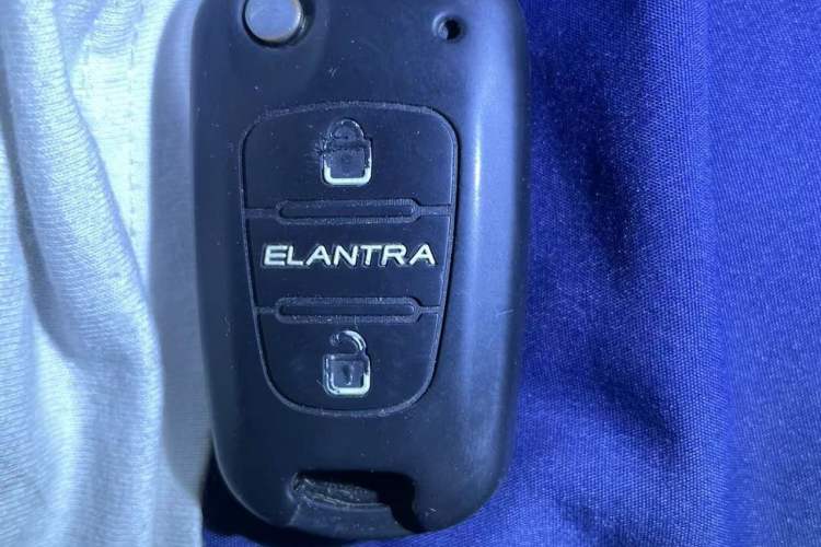 Used Hyundai Celesta 2011 1.6L Automatic Comfort Edition Vehicle Key