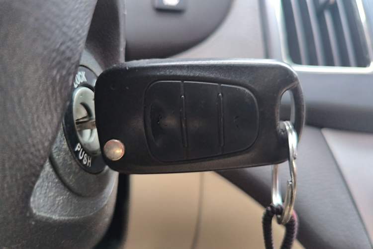Used Hyundai Celesta 2011 1.6L Automatic Comfort Edition Vehicle Key