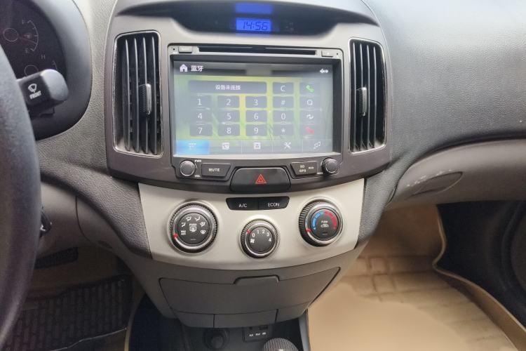 Used Hyundai Celesta 2011 1.6L Automatic Comfort Edition Audio And AC Panel