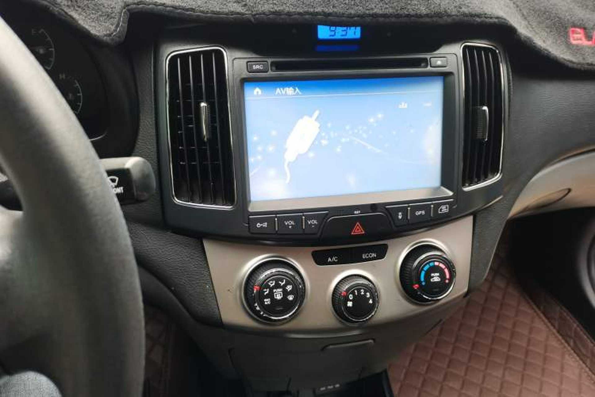 Used Hyundai Celesta 2011 1.6L Manual Luxury Model Audio And AC Panel