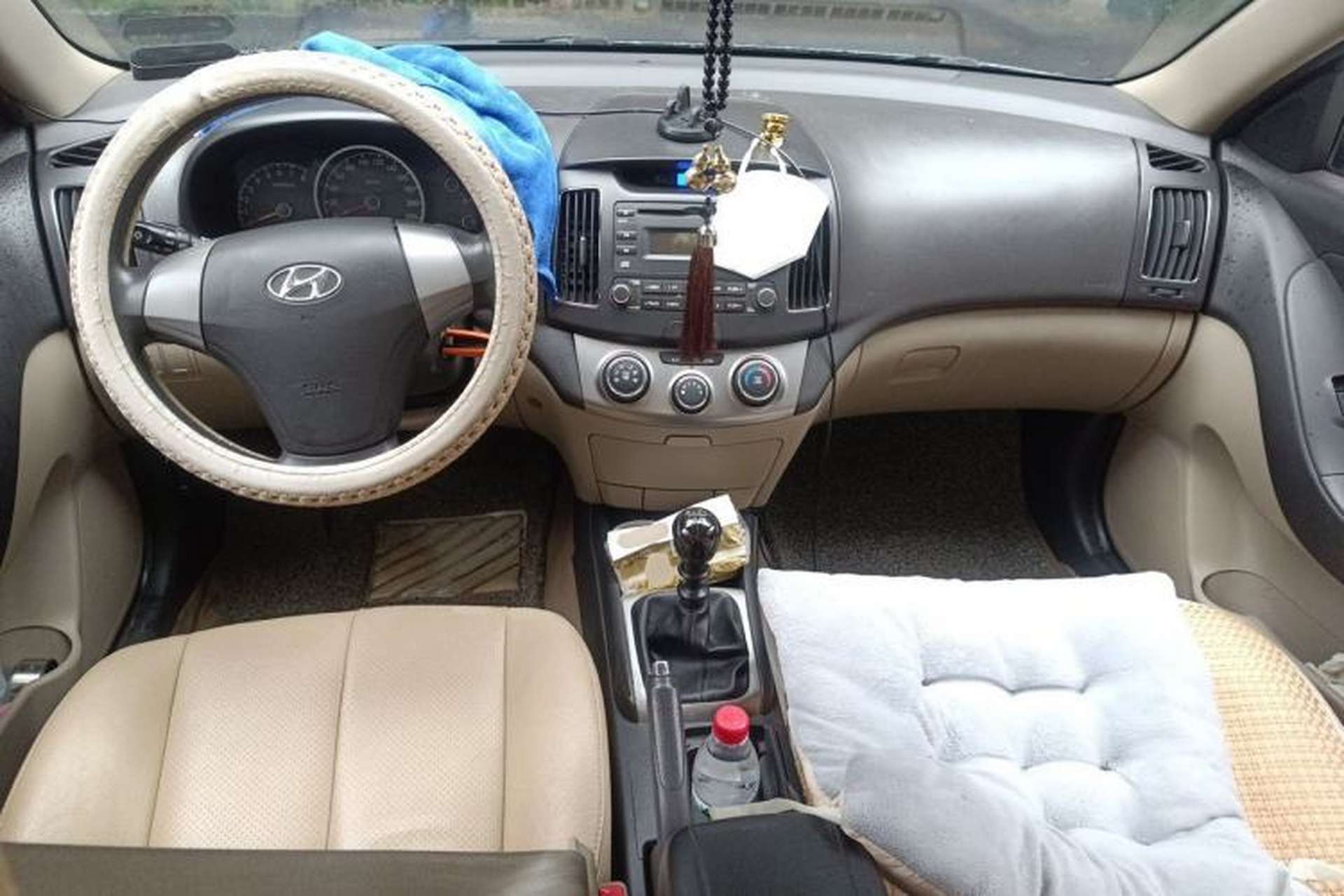 Used Hyundai Celesta 2011 1.6L Manual Comfort Edition Center Console