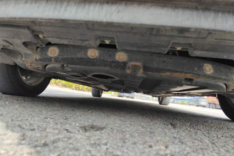 Used Hyundai Celesta 2011 1.6L Manual Comfort Edition Chassis Front