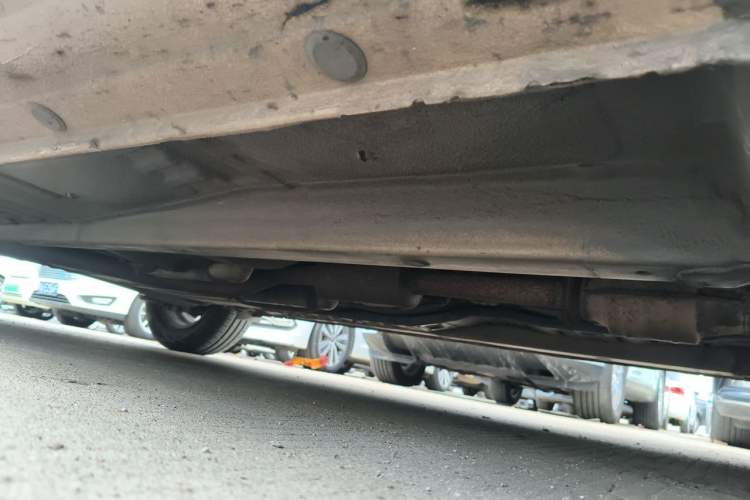 Used Hyundai Celesta 2011 1.6L Manual Luxury Model Chassis Front Right