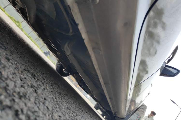 Used Hyundai Celesta 2011 1.6L Manual Comfort Edition Chassis Rear Right