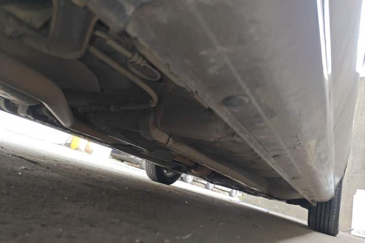 Used Hyundai Celesta 2011 1.6L Manual Comfort Edition Chassis Rear Right