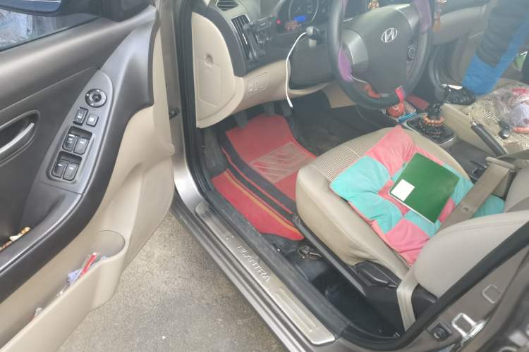 Used Hyundai Celesta 2011 1.6L Manual Comfort Edition Driver Seat