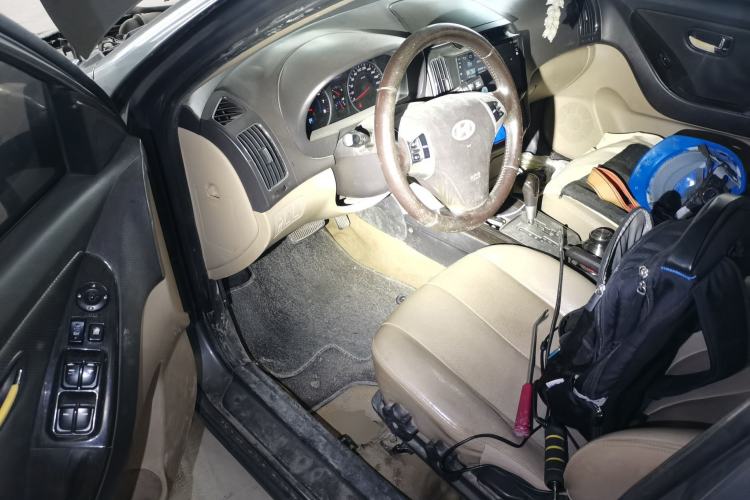 Used Hyundai Celesta 2011 1.6L Automatic Luxury Version Driver Seat