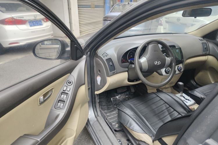 Used Hyundai Celesta 2011 1.6L Automatic Comfort Edition Driver Seat