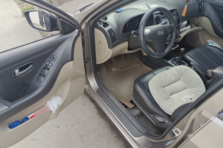 Used Hyundai Celesta 2011 1.6L Manual Comfort Edition Driver Seat