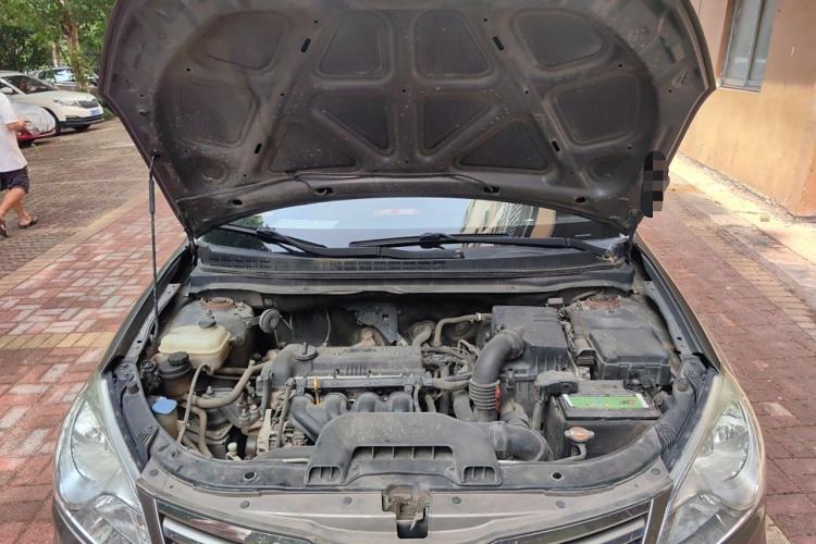 Used Hyundai Celesta 2011 1.6L Automatic Top-Tier Version Engine Bay