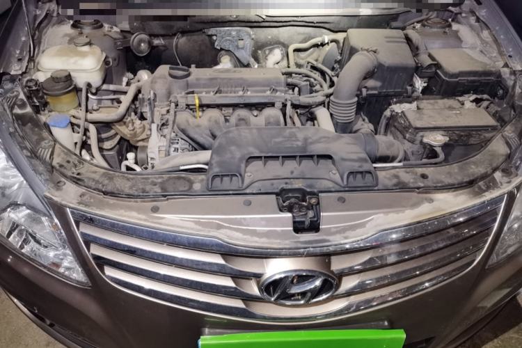Used Hyundai Celesta 2011 1.6L Manual Comfort Edition Engine Bay