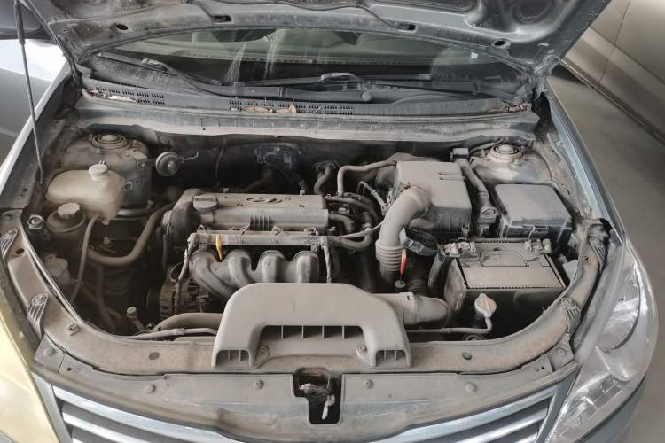 Used Hyundai Celesta 2011 1.6L Automatic Luxury Version Engine Bay