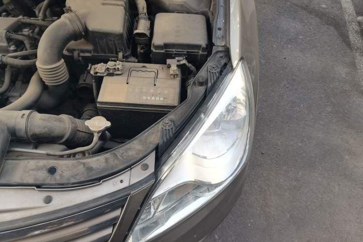 Used Hyundai Celesta 2011 1.6L Manual Comfort Edition Engine Bay Left