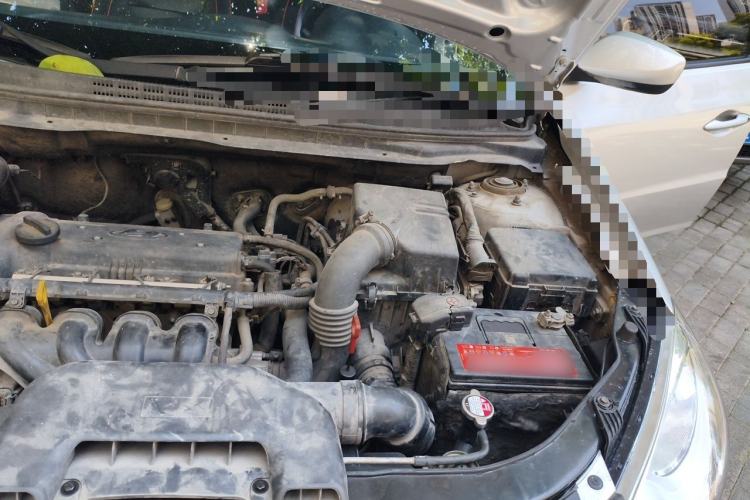 Used Hyundai Celesta 2011 1.6L Automatic Comfort Edition Engine Bay Left