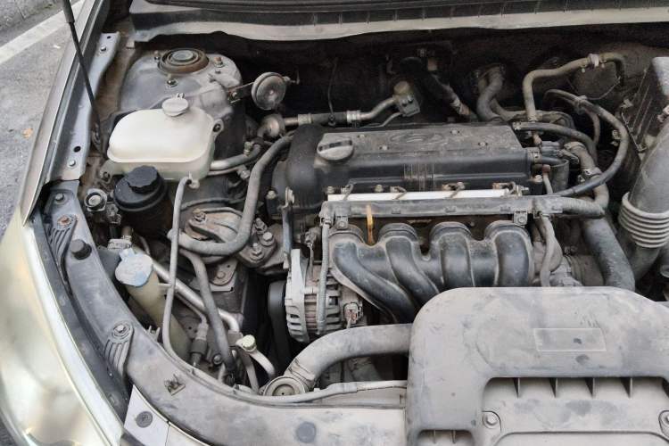 Used Hyundai Celesta 2011 1.6L Automatic Luxury Version Engine Bay Right