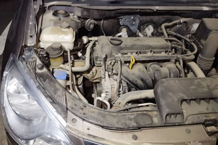 Used Hyundai Celesta 2011 1.6L Manual Comfort Edition Engine Bay Right