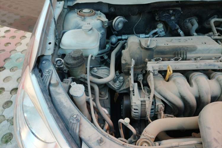 Used Hyundai Celesta 2011 1.6L Automatic Luxury Version Engine Bay Right