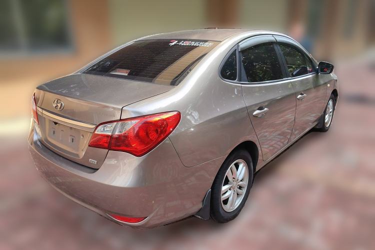 Used Hyundai Celesta 2011 1.6L Automatic Top-Tier Version Exterior 5