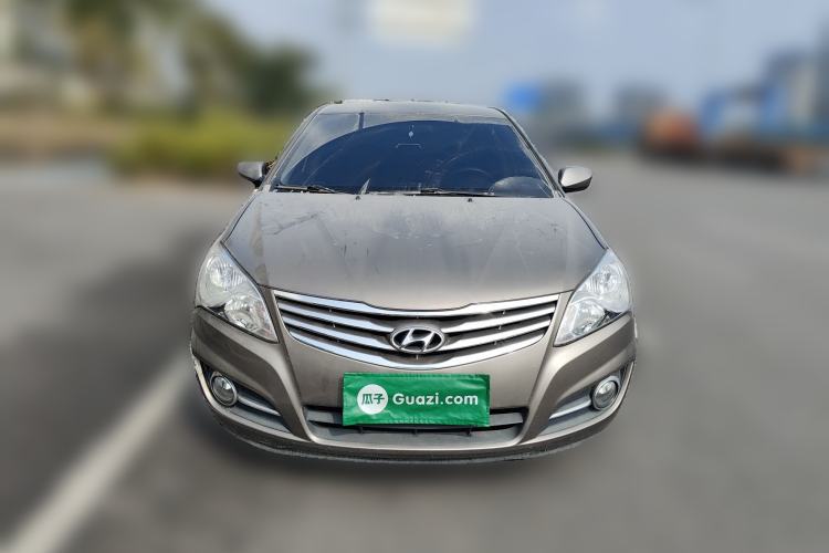 Used Hyundai Celesta 2011 1.6L Manual Comfort Edition Front