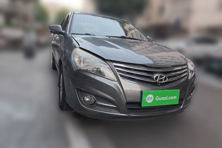 Used Hyundai Celesta 2011 1.6L Automatic Luxury Version Front Right 45 Deg