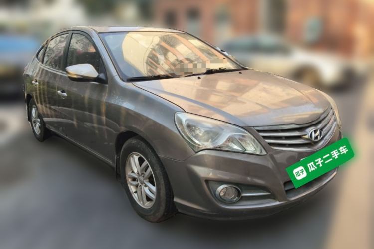 Used Hyundai Celesta 2011 1.6L Automatic Luxury Version Front Right 45 Deg