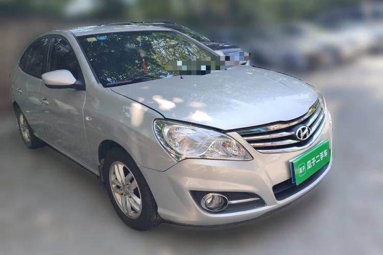 Used Hyundai Celesta 2011 1.6L Automatic Comfort Edition Front Right 45 Deg