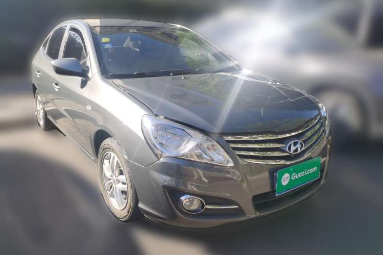 Used Hyundai Celesta 2011 1.6L Automatic Comfort Edition Front Right 45 Deg
