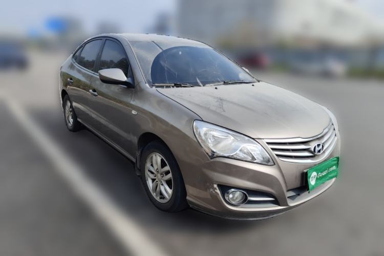 Used Hyundai Celesta 2011 1.6L Manual Comfort Edition Front Right 45 Deg