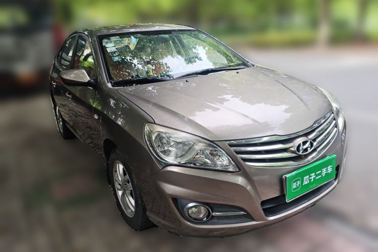 Used Hyundai Celesta 2011 1.6L Manual Comfort Edition Front Right 45 Deg