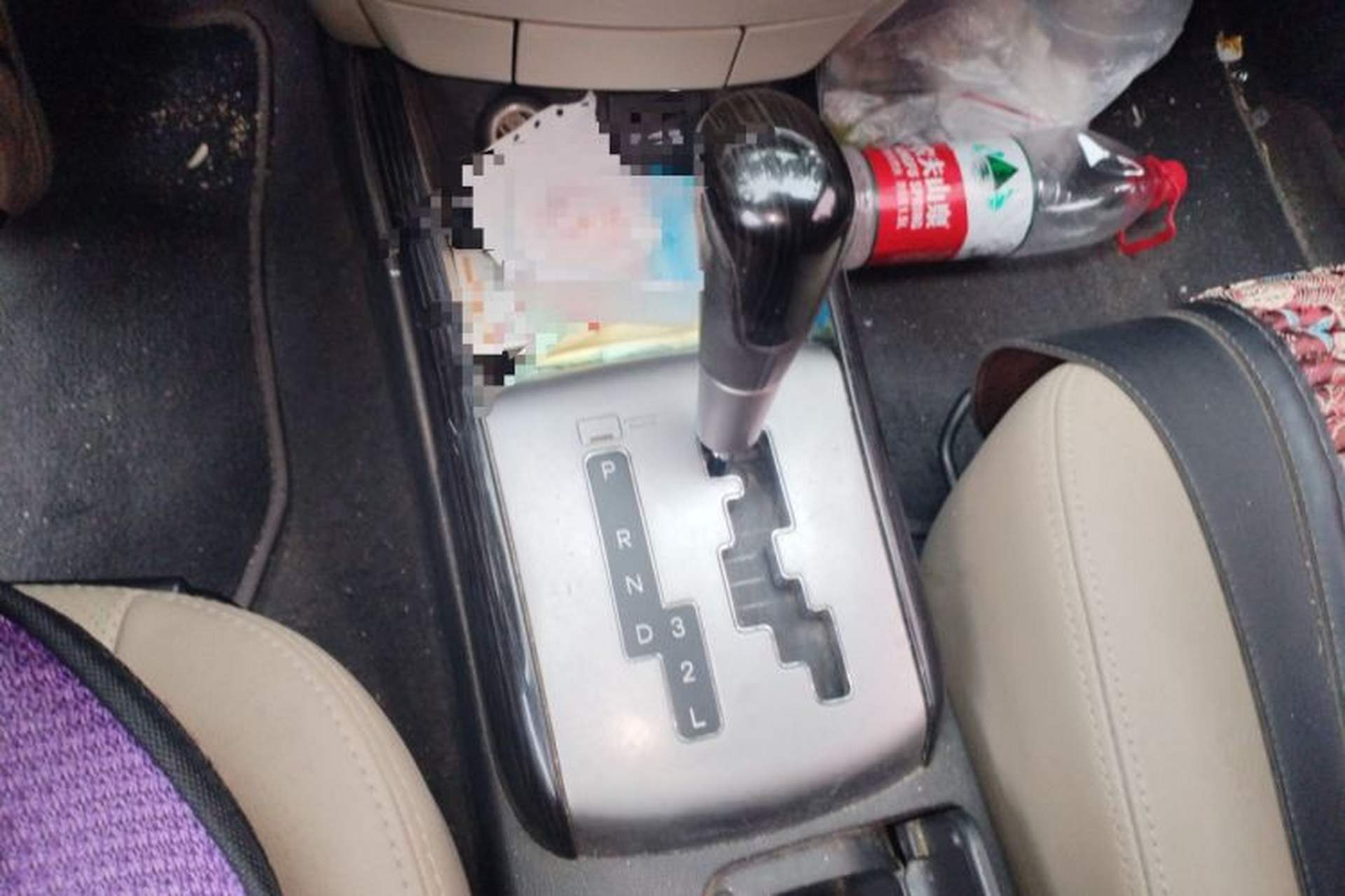 Used Hyundai Celesta 2011 1.6L Automatic Luxury Version Gear Lever