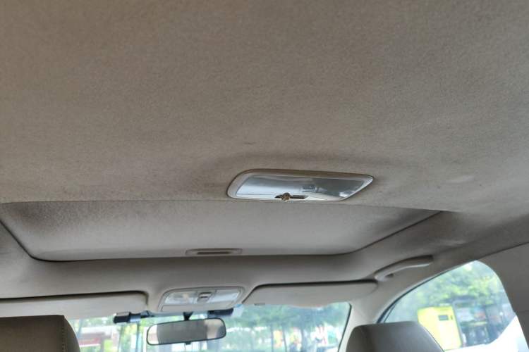 Used Hyundai Celesta 2011 1.6L Automatic Luxury Version Headliner