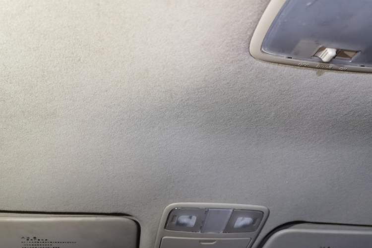 Used Hyundai Celesta 2011 1.6L Manual Comfort Edition Headliner