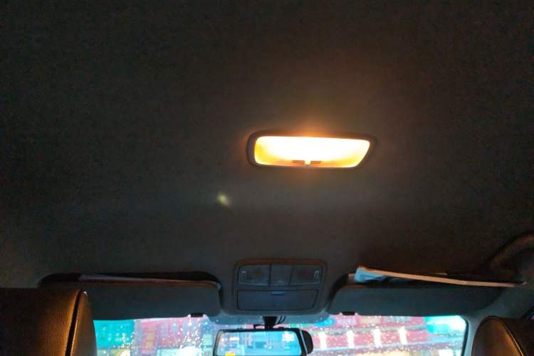Used Hyundai Celesta 2011 1.6L Automatic Comfort Edition Headliner