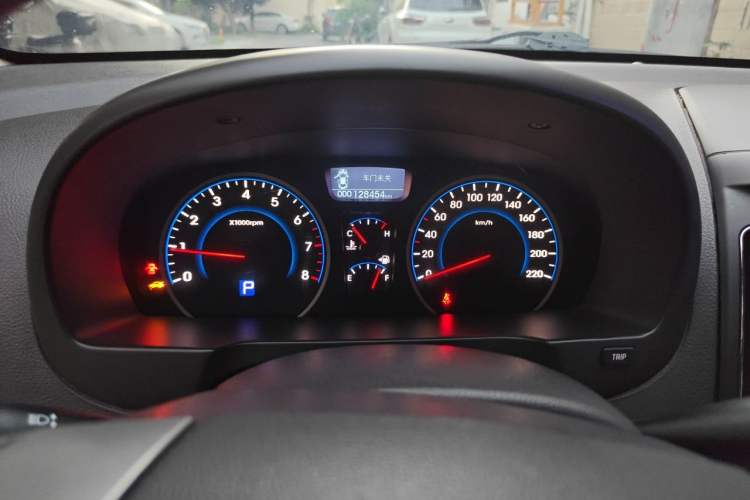 Used Hyundai Celesta 2011 1.6L Automatic Luxury Version Instrument Cluster