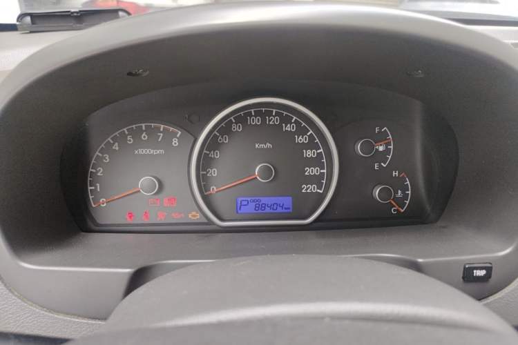 Used Hyundai Celesta 2011 1.6L Automatic Comfort Edition Instrument Cluster