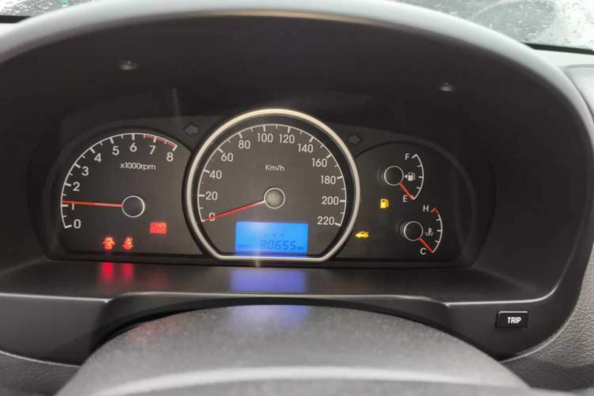 Used Hyundai Celesta 2011 1.6L Manual Luxury Model Instrument Cluster