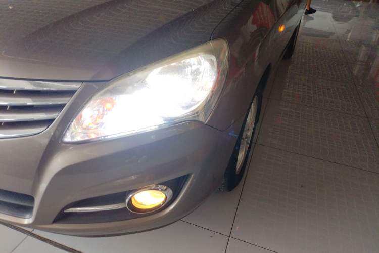 Used Hyundai Celesta 2011 1.6L Manual Comfort Edition Left Front Headlight