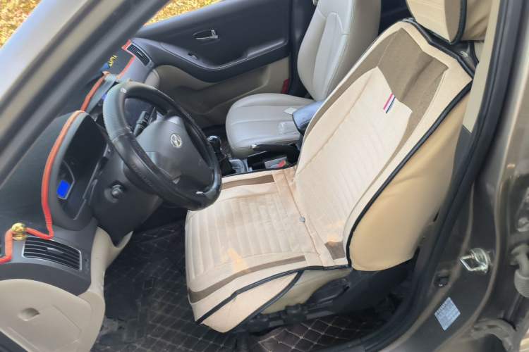 Used Hyundai Celesta 2011 1.6L Manual Luxury Model Left Front Seat